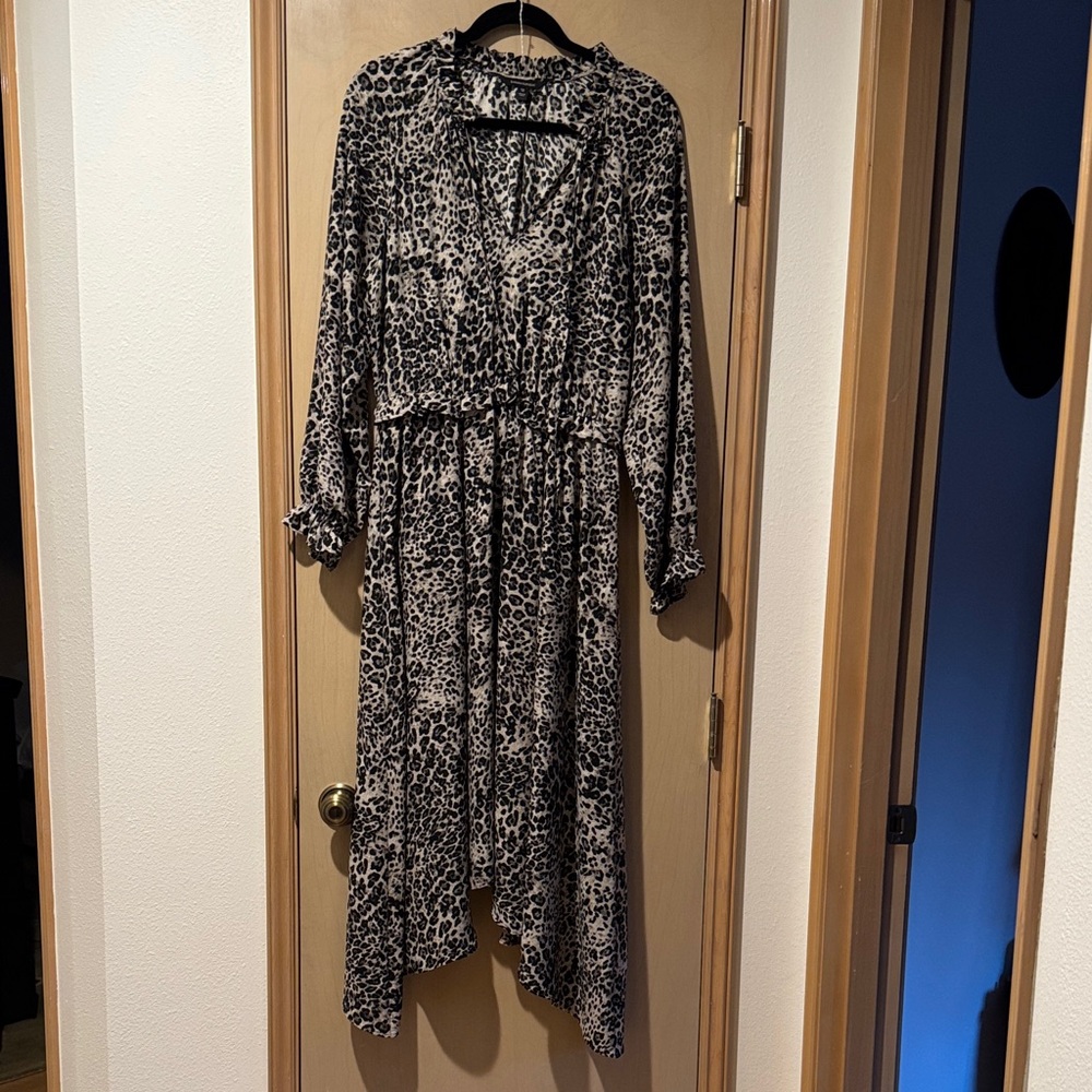Banana Republic Black and Gray Animal Print Long Sleeve Dress